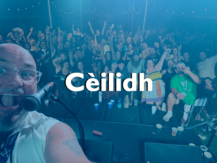 ceilidh button on